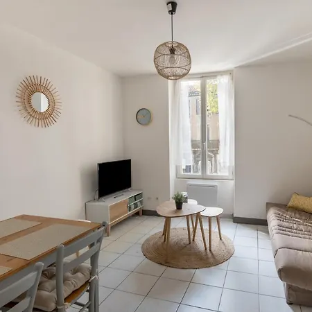 Le Caucase Apartment *